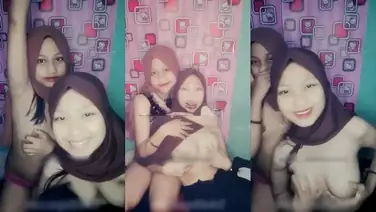 Jilbab Kakak Adik Mandi Bareng Pamer TT