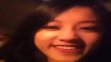 Siapa Mau Ngentot Aku Colmek Memek Basah Ranjang